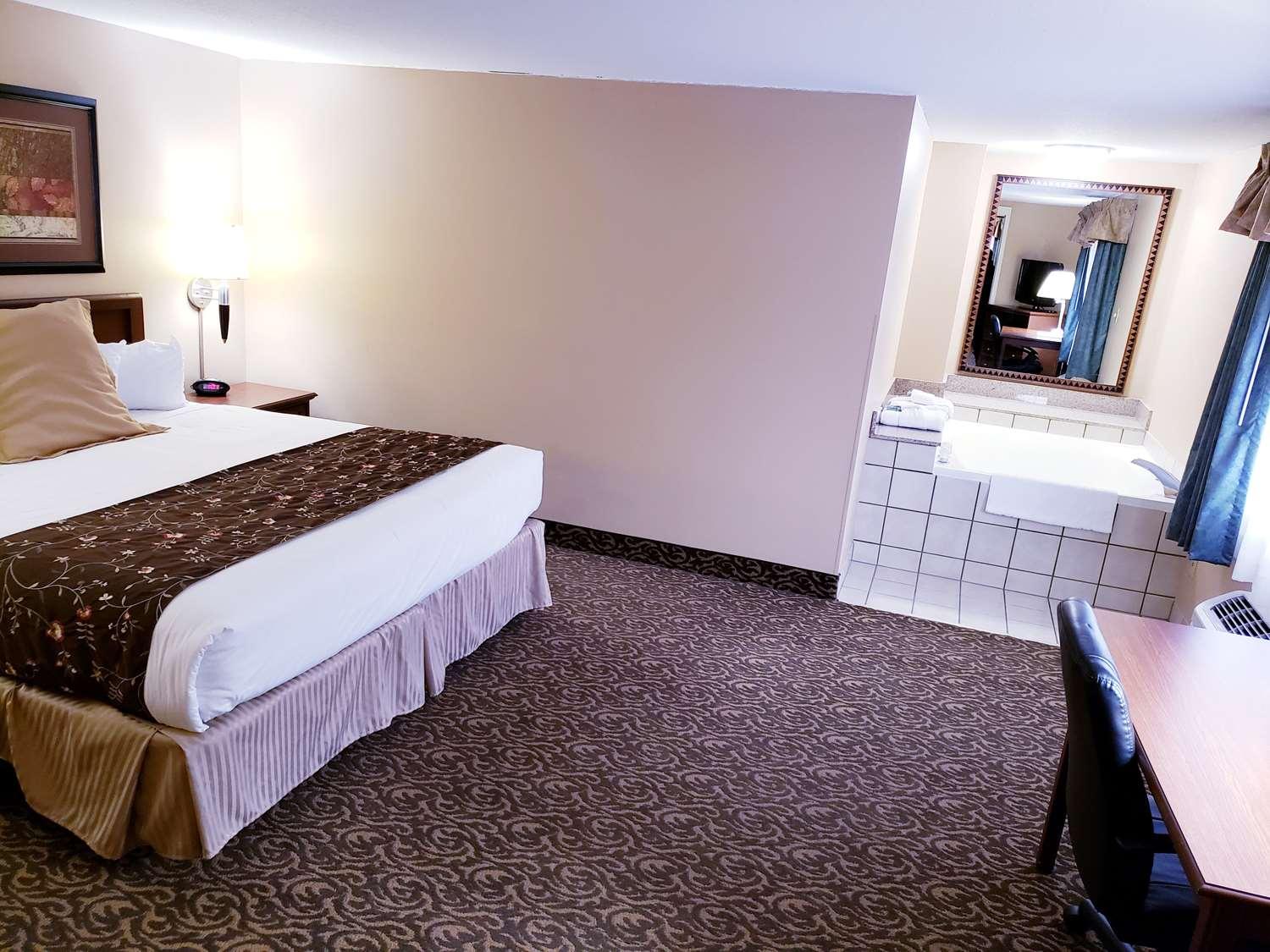 Surestay Plus Hotel By Best Western Black River Falls Esterno foto