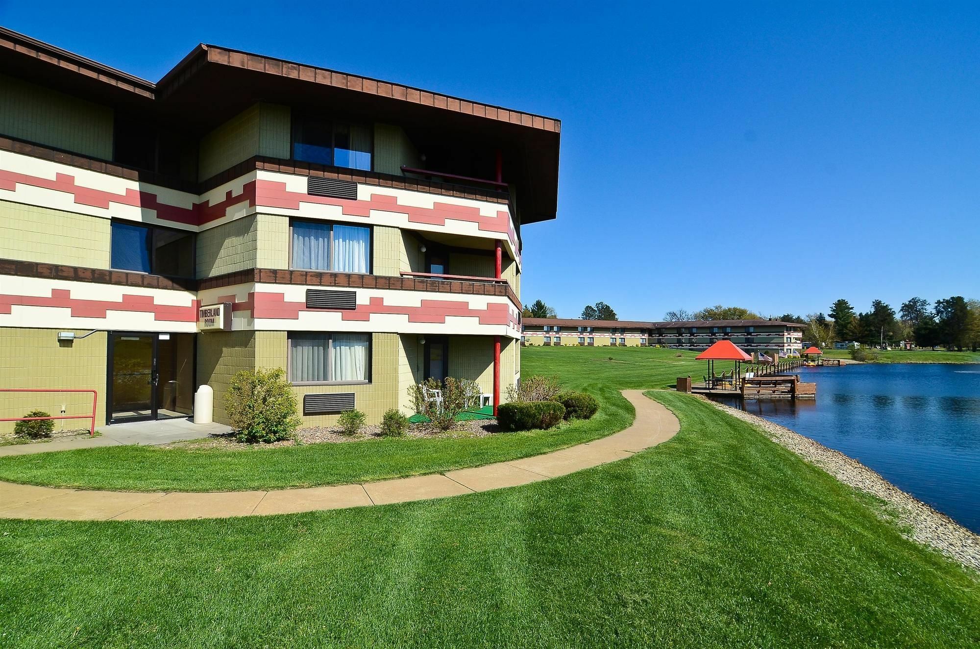 Surestay Plus Hotel By Best Western Black River Falls Esterno foto