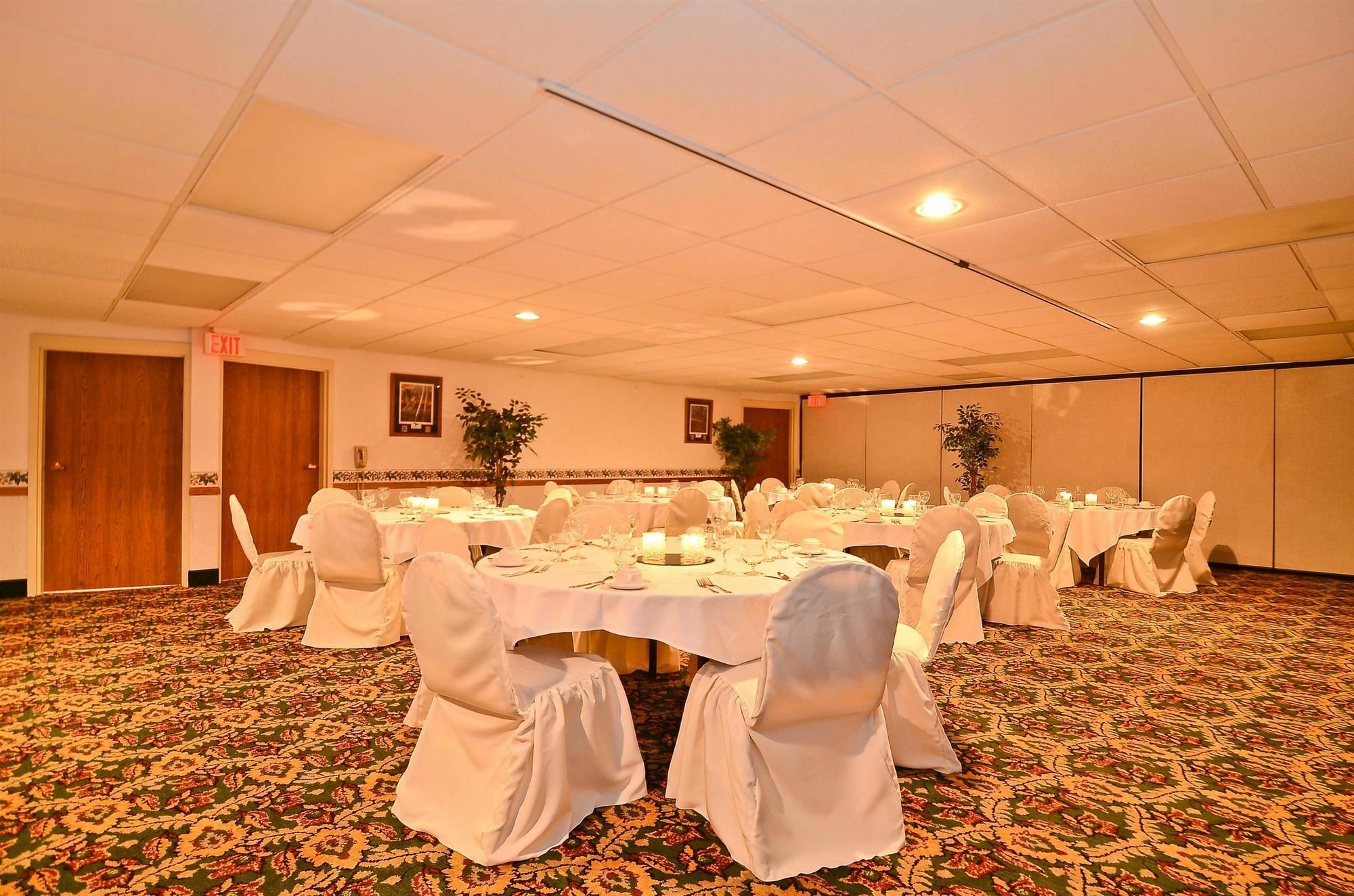 Surestay Plus Hotel By Best Western Black River Falls Esterno foto